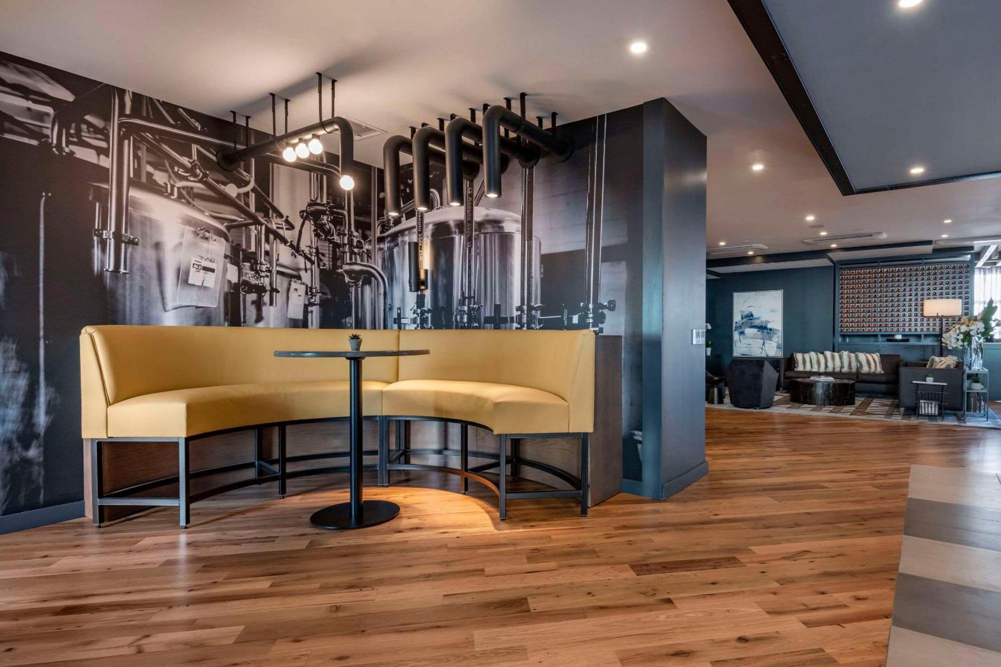 Cambria Hotel Portland Downtown Old Port المظهر الخارجي الصورة